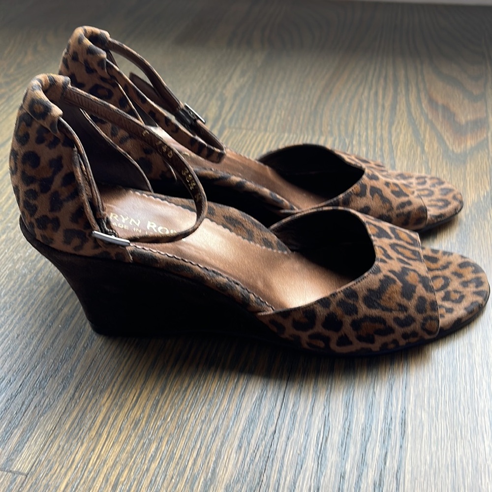 Women’s Taryn Rose Brown/Black Leopard Print Leather Wedge Sandals Size 38.5